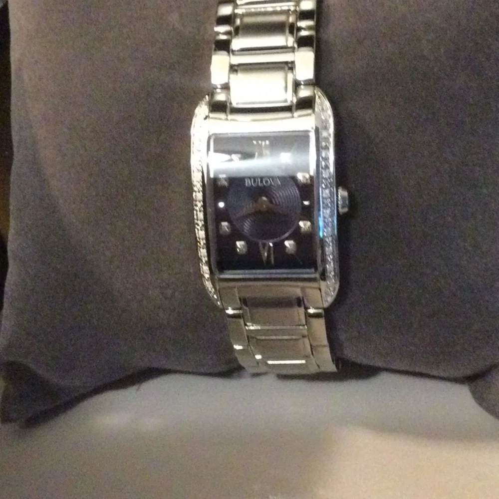 ❤️❤️PRETTY❤️Bulova❤️❤️ - Picture 6 of 13